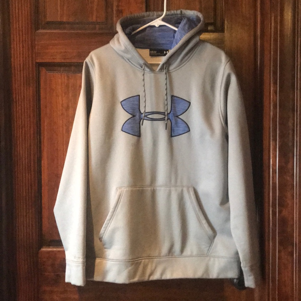 Men’s under armour hoodie size medium